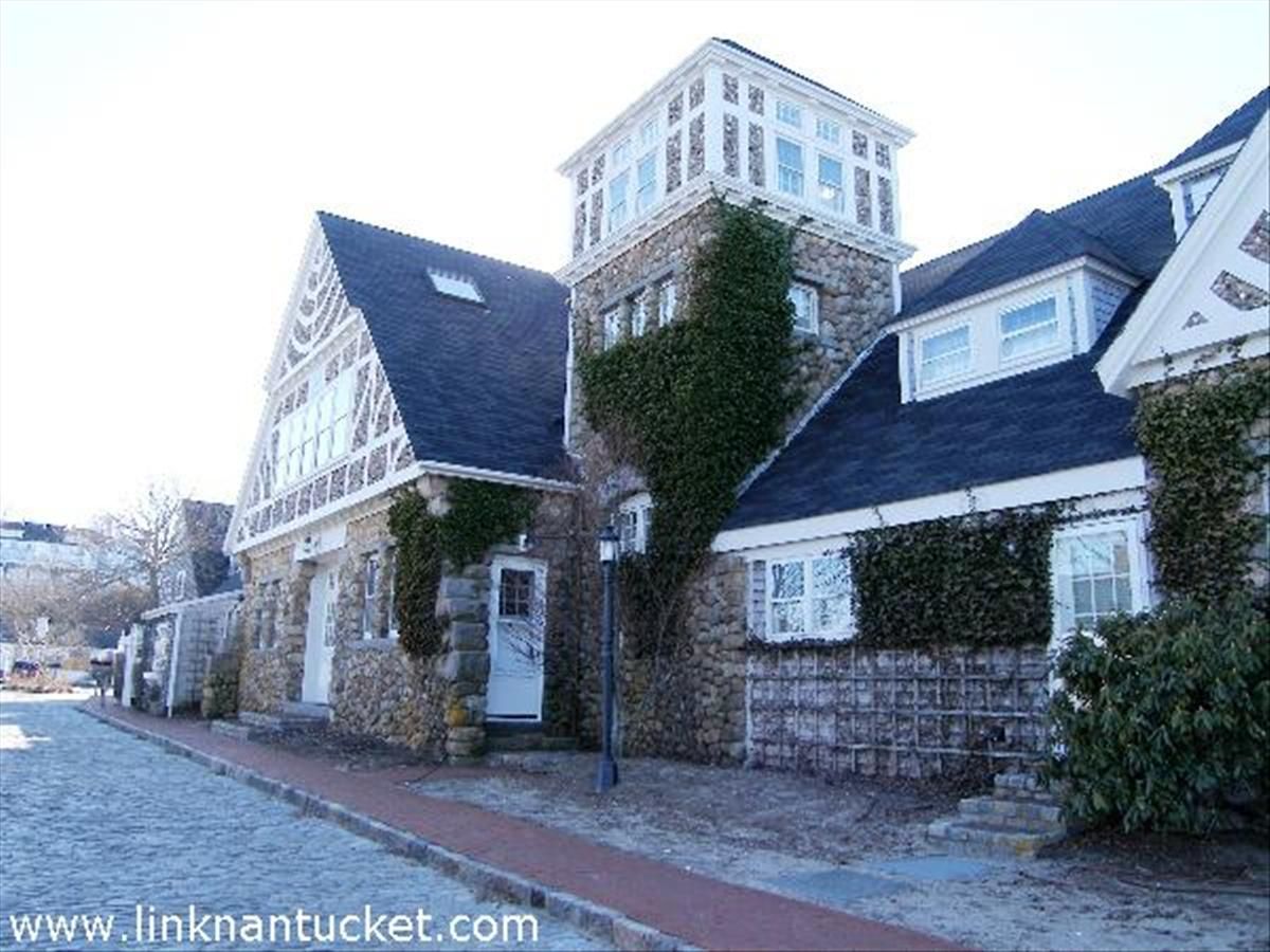 Brant Point- 5D Stone Barn Way Image