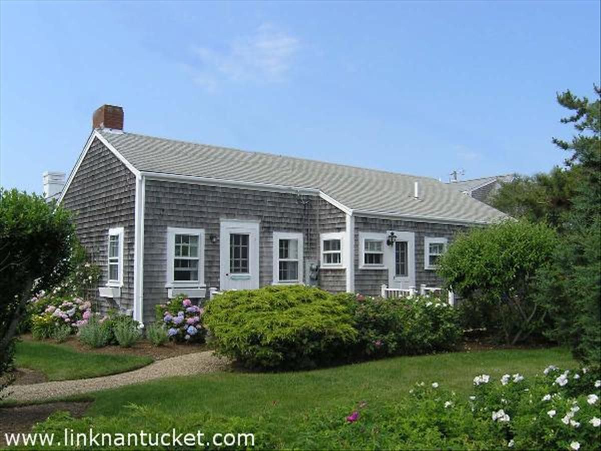 Brant Point- 25 Walsh Street Image