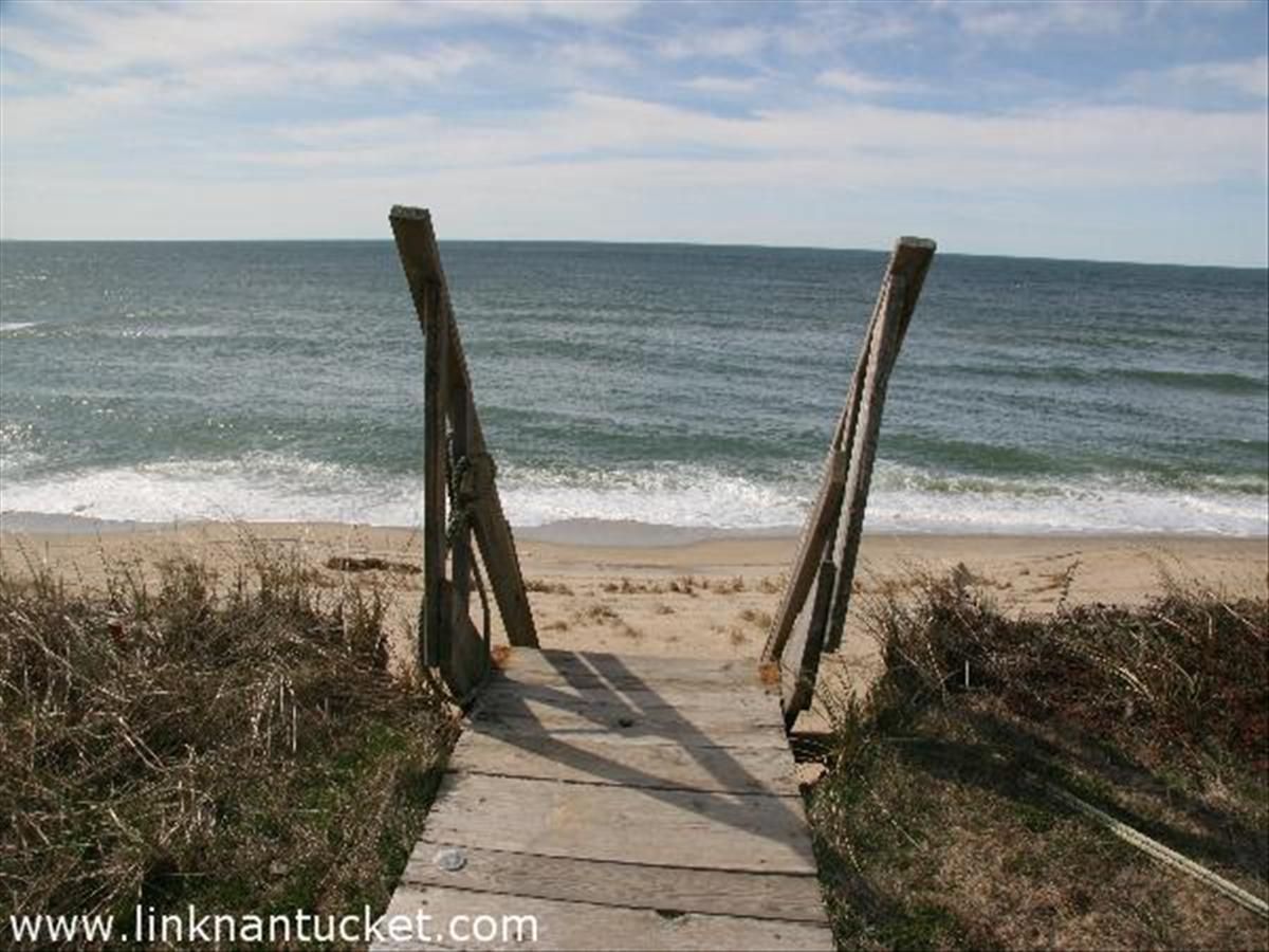 Madequecham- 18 Madequecham Valley Road Image