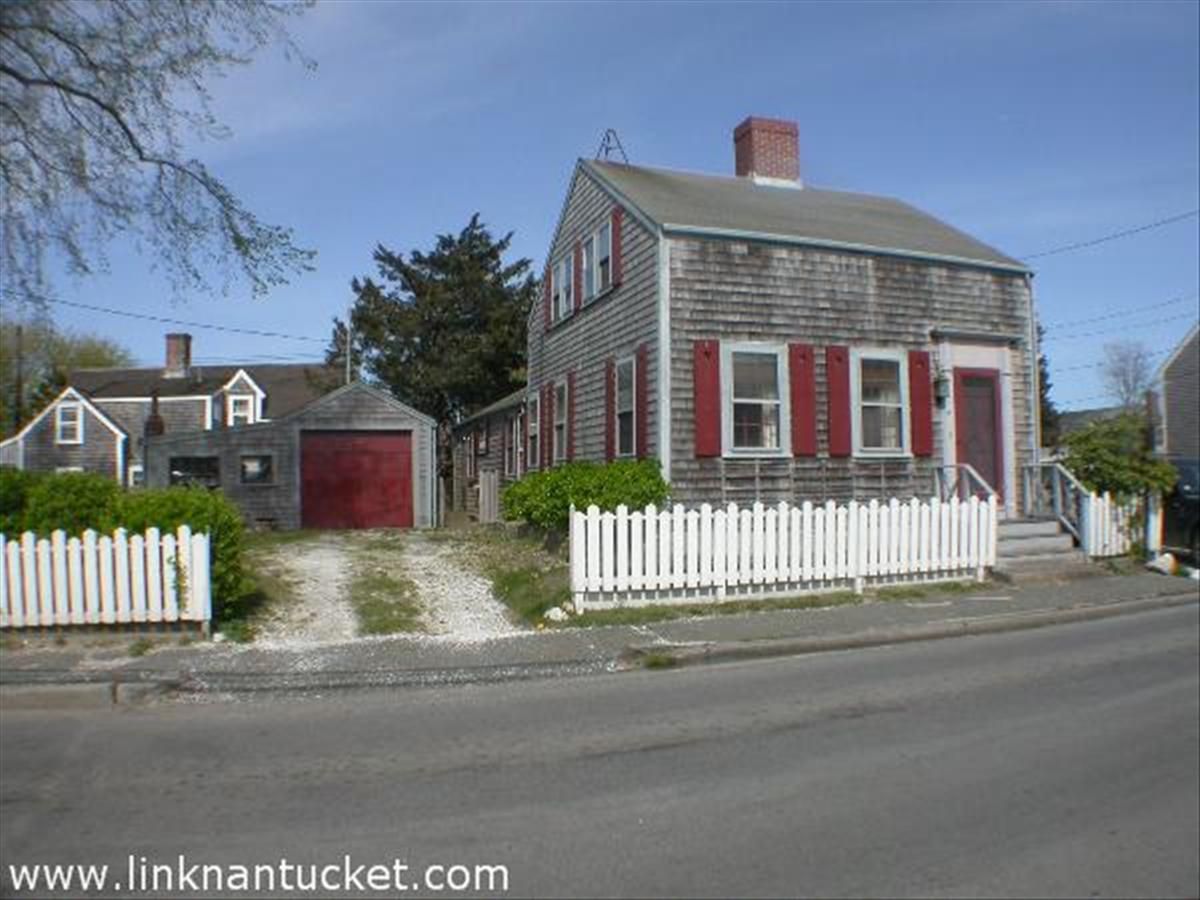 Town- 50 Pleasant Street Image