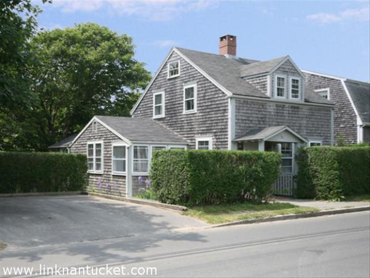 Town- 13 Atlantic Avenue Image
