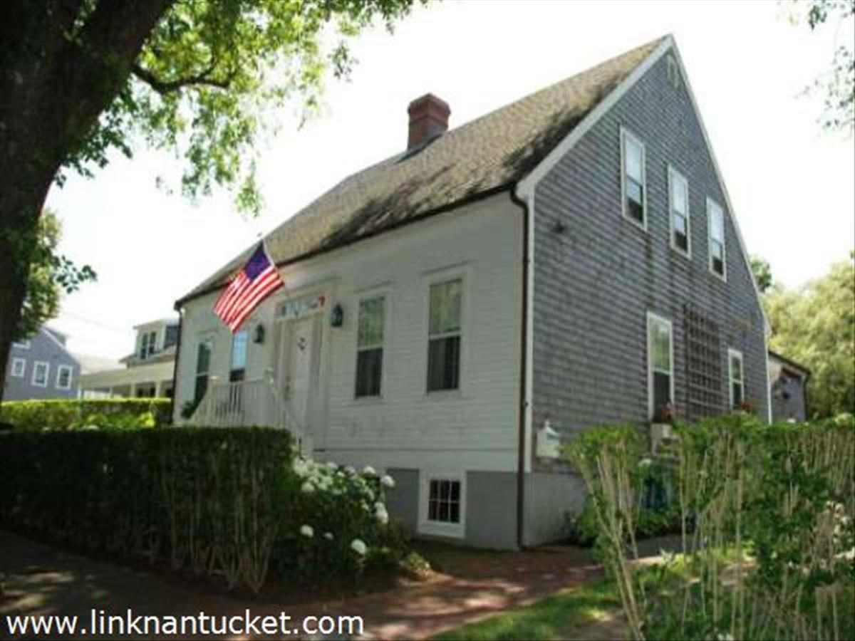 Town- 37 Pleasant Street Image