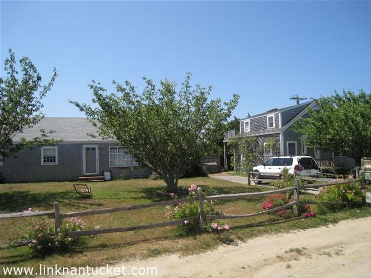 Mid Island- 1 THURSTONS WAY Image