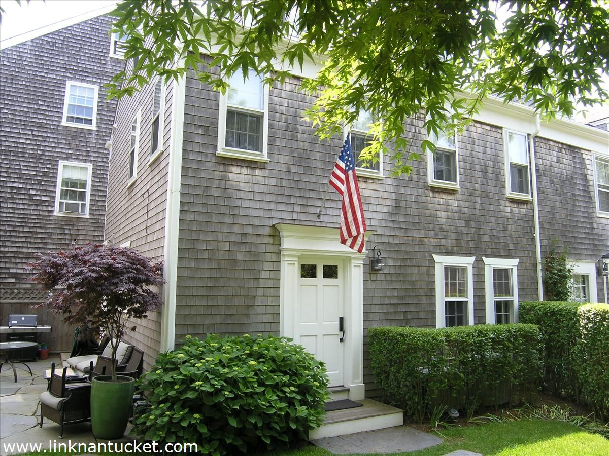 Town- 5B Step Lane Image