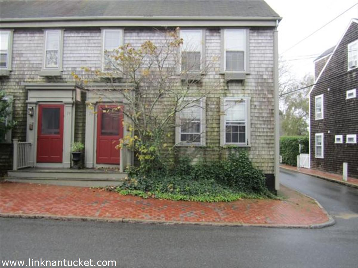 Town- 76A Center Street Image