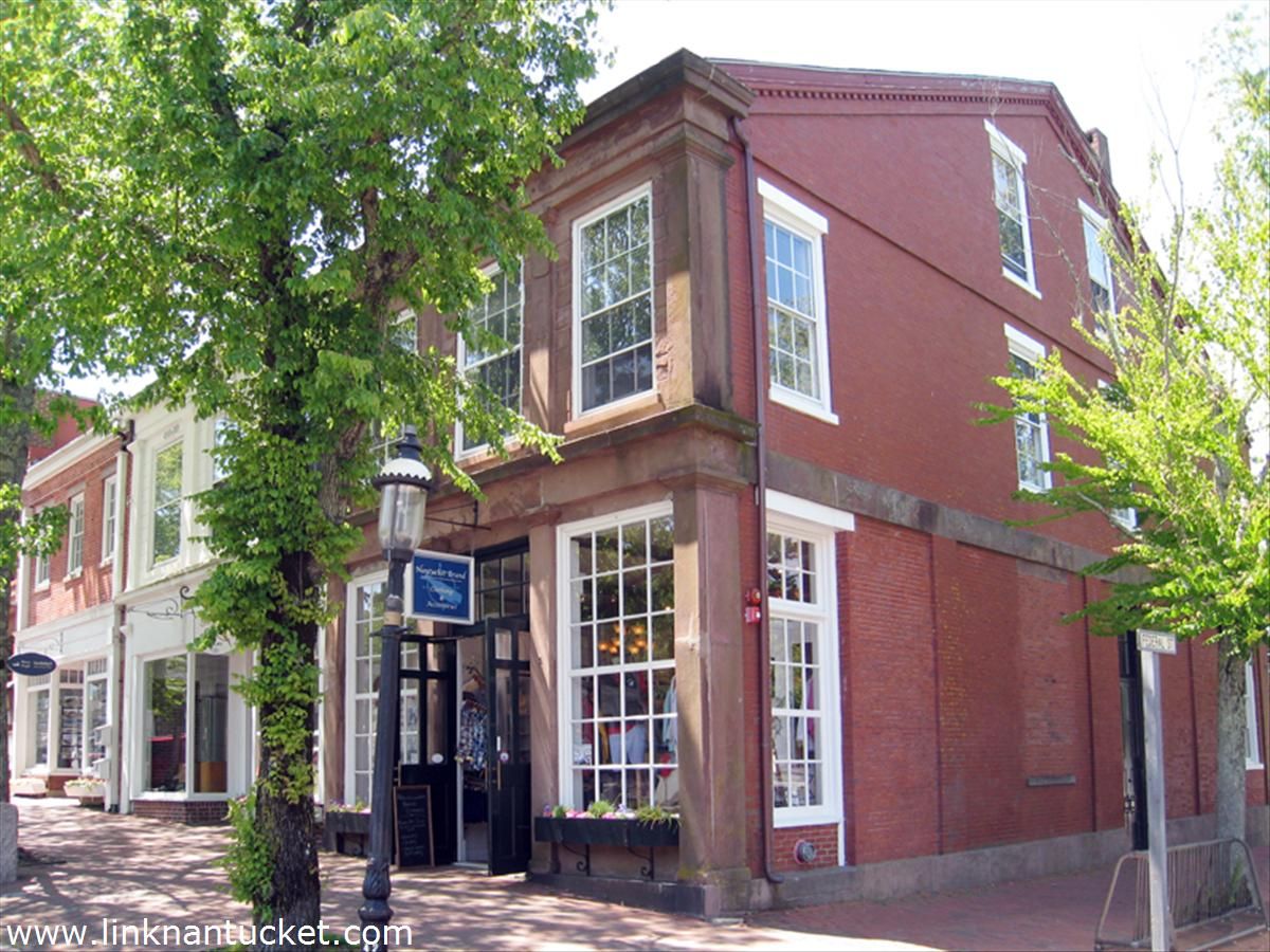 Town- 33 Main Street Image