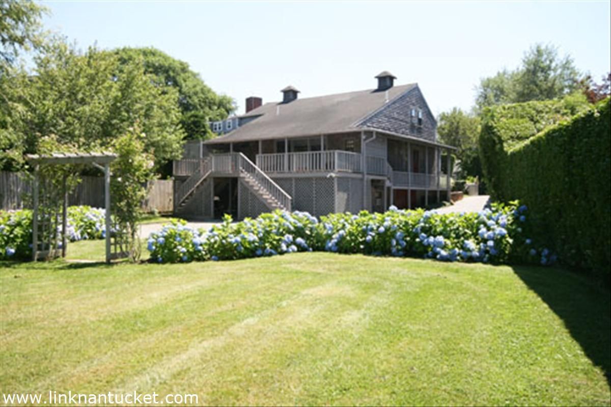 Town- 5 North Liberty Street Image