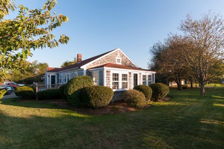 Charming 1940's duplex...