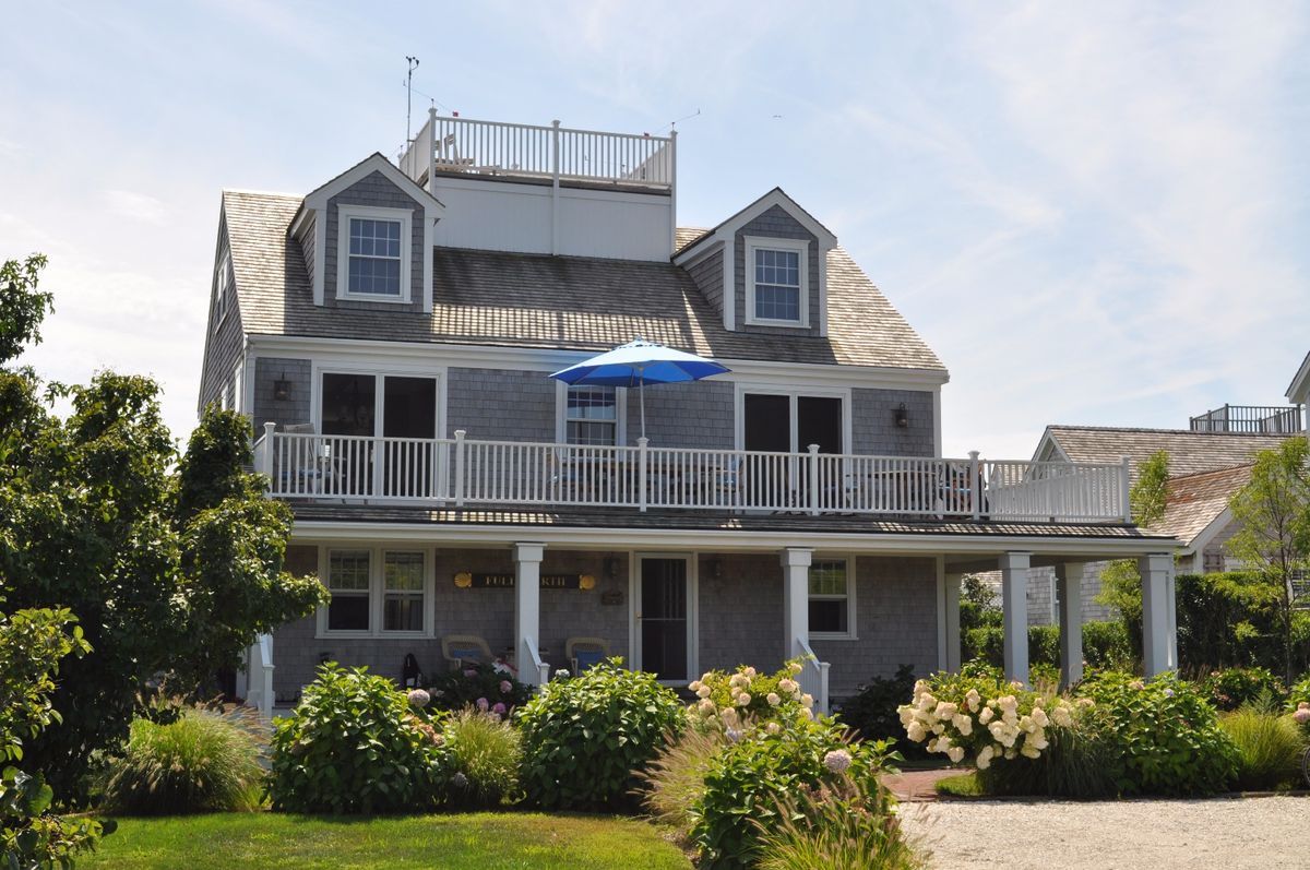 Brant Point- 60 Walsh Street Image