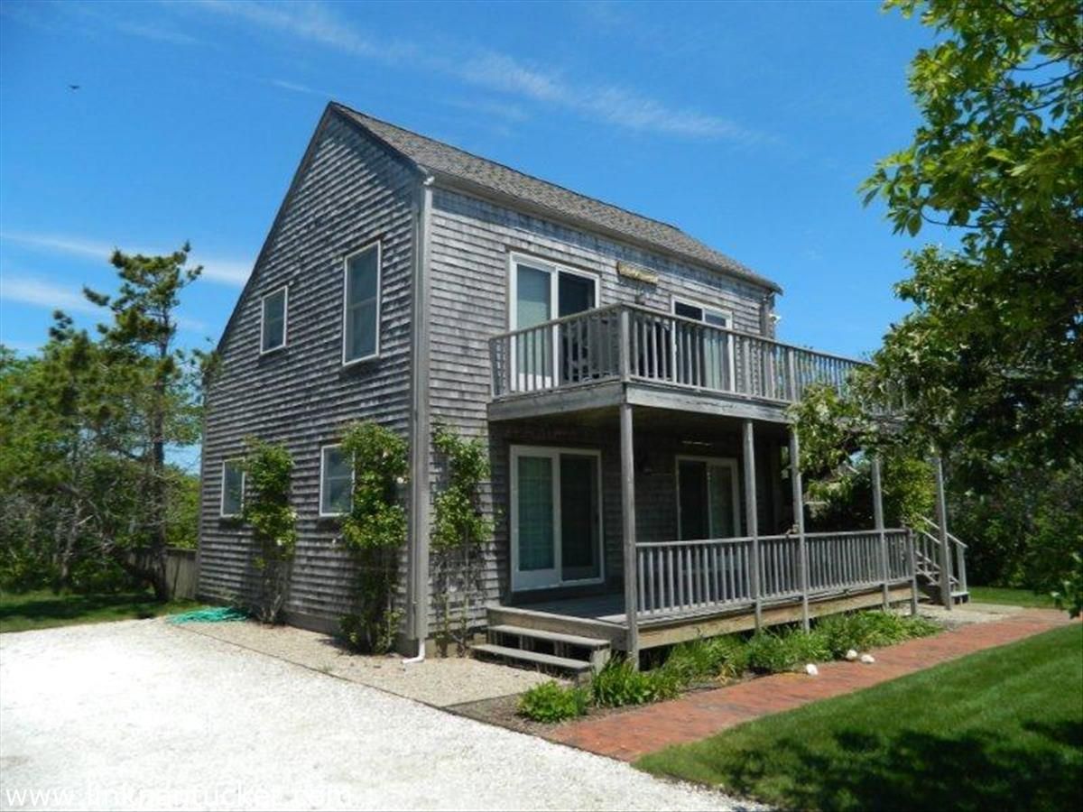 Tom Nevers- 20 Lyons Lane Image