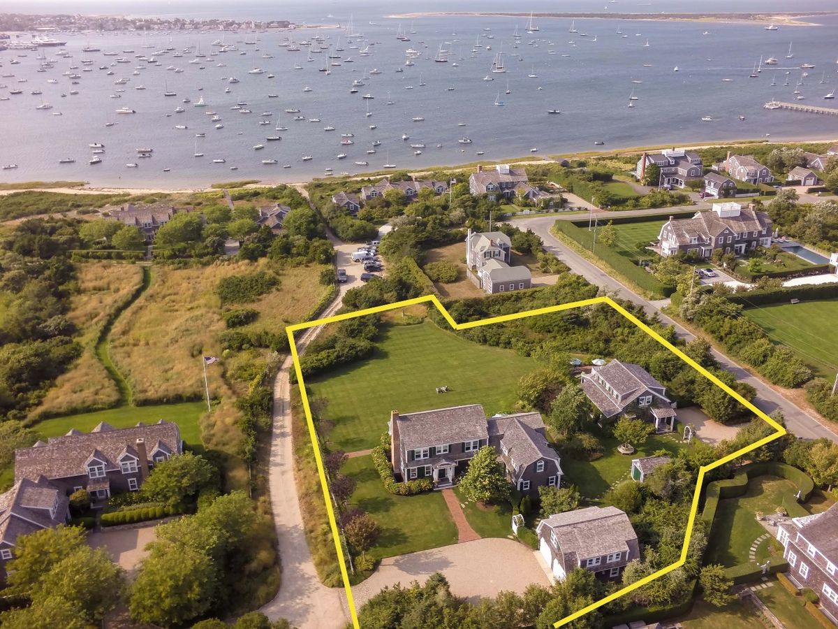 Monomoy- 44 Monomoy Road Image