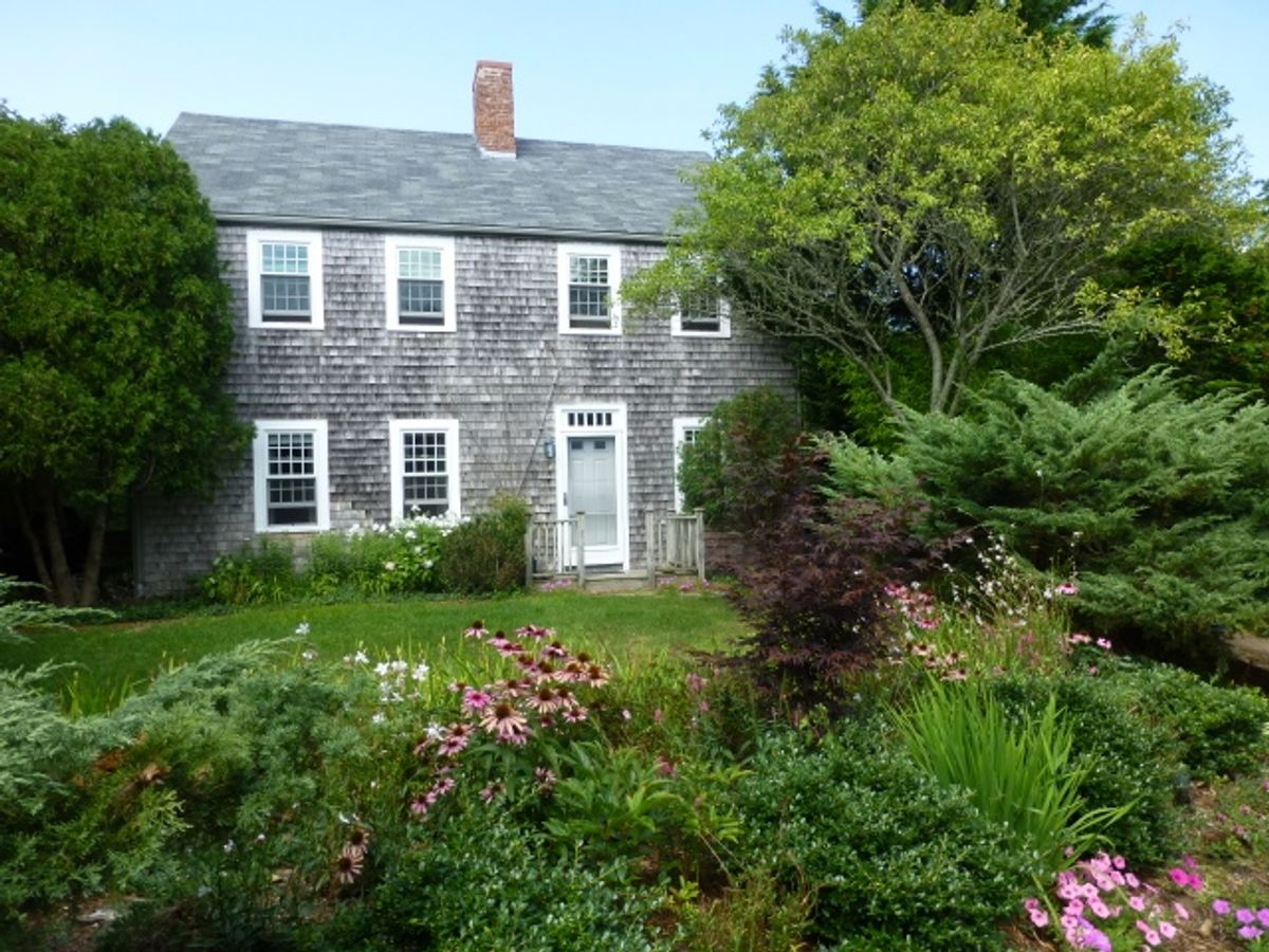 Mid Island- 9 Equator Drive Image