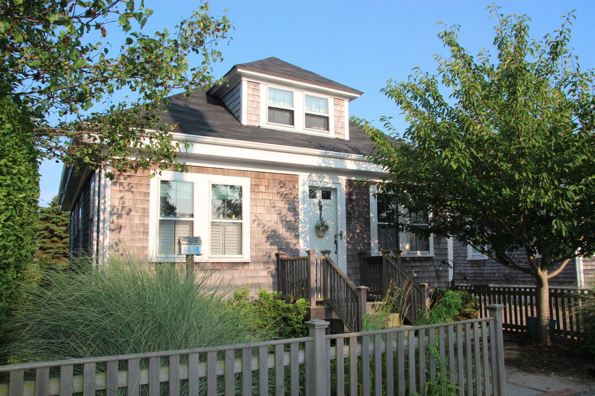 Town- 20 Atlantic Avenue Image