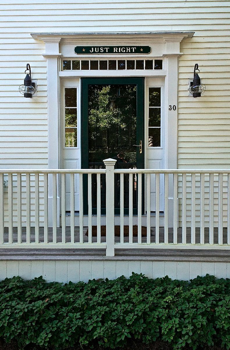 Nashaquisset- 30 Washaman Avenue Image