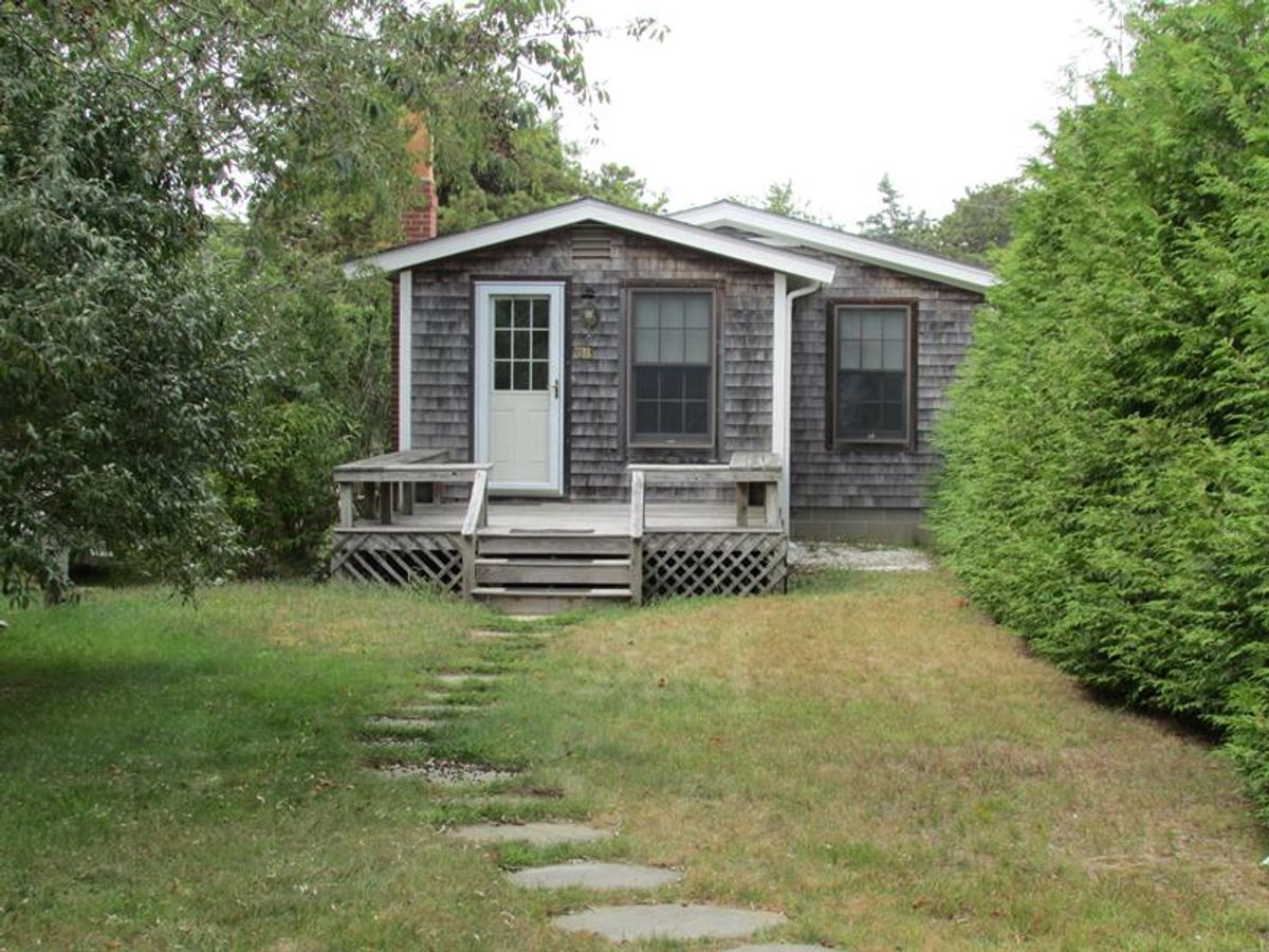 Mid Island- 1 Hull Lane Image