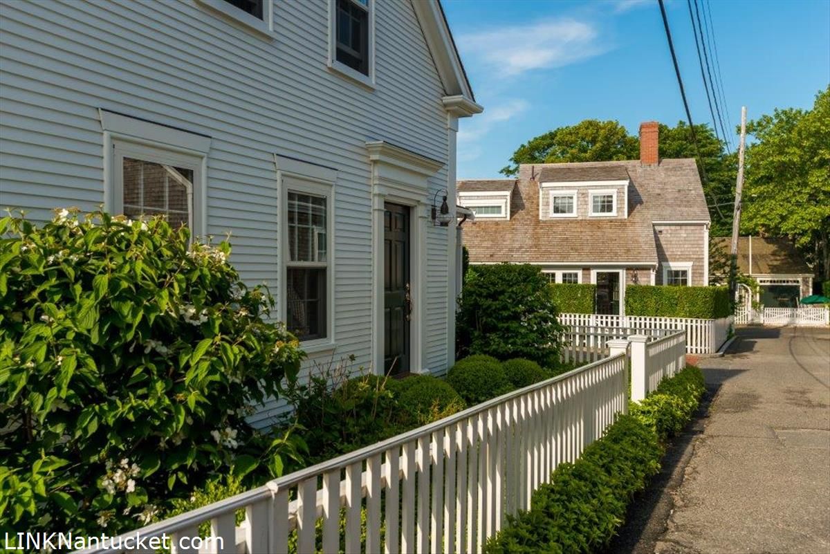 Town- 44 & 44B Pine Street Image