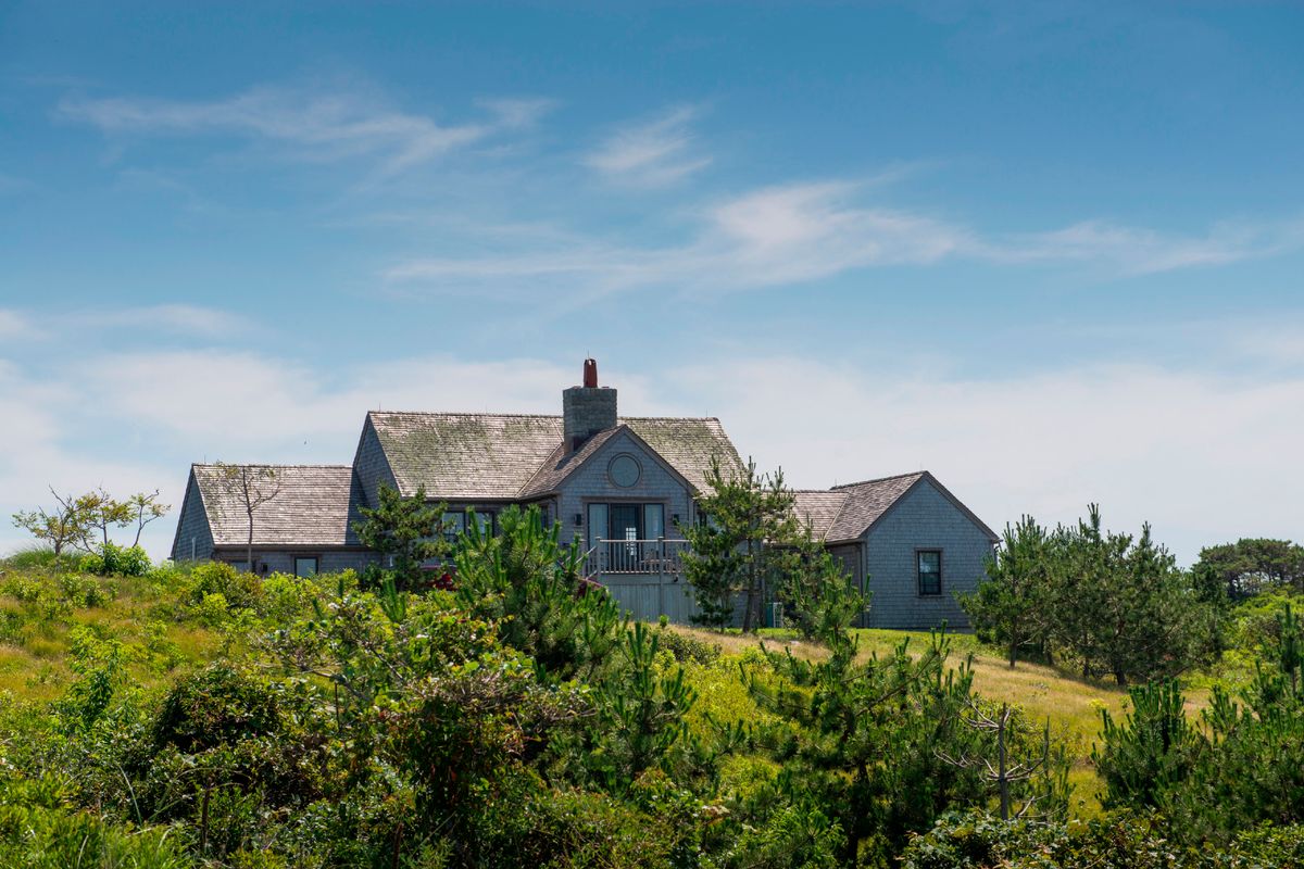 Dionis- 11 Alliance Lane - Fisher Real Estate Nantucket