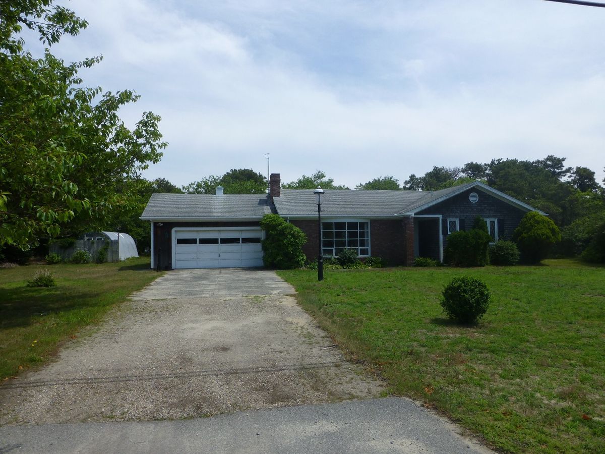 Mid Island- 56 Hooper Farm Road Image