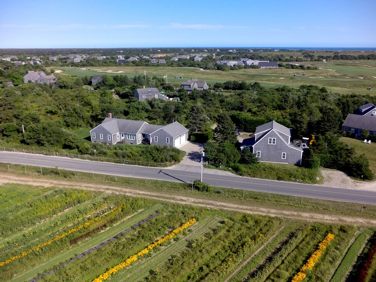 Hummock Pond- 20 & 22 Bartlett Farm Road Image