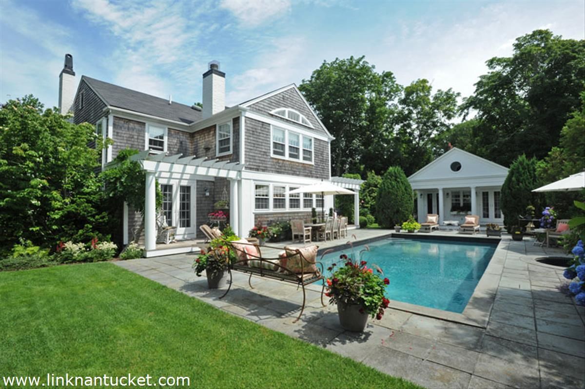 Town- 104 Main Street Image