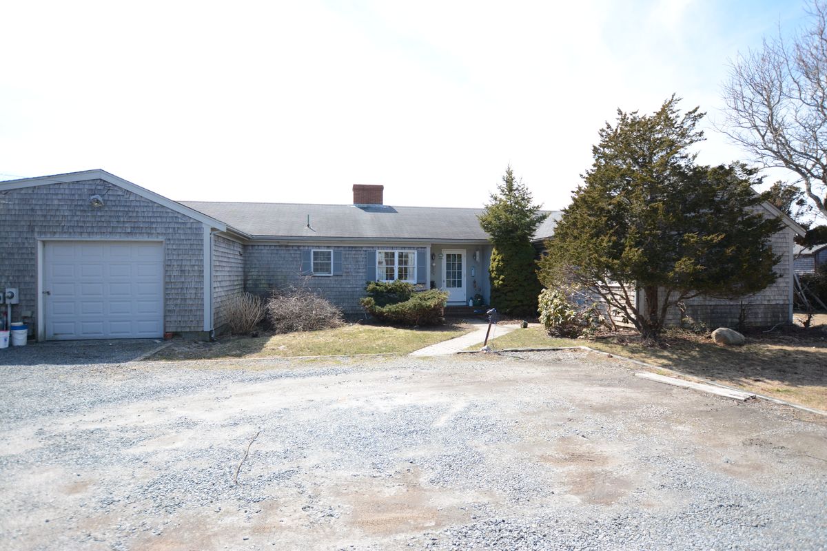 Mid Island- 31 Old South Road Image