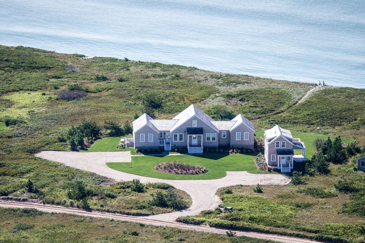 Madequecham- 18 Madequecham Valley Road Image