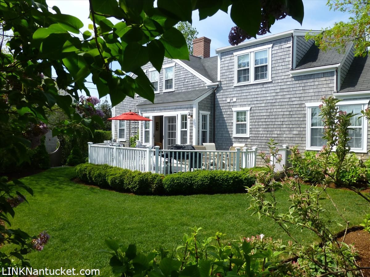 Town- 5 East Dover Street Image