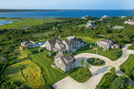 Unobstructed harbor views