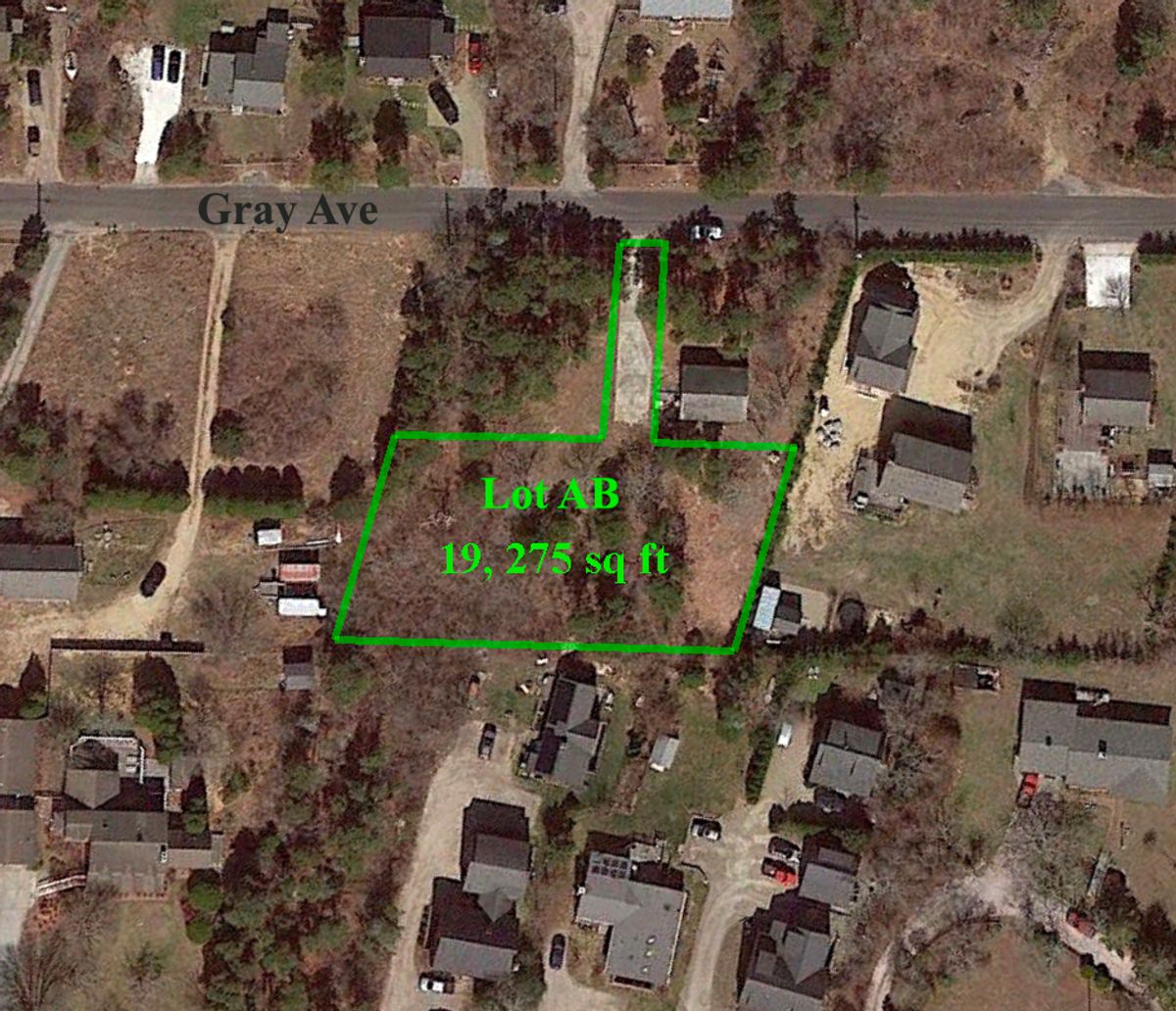 Mid Island- 10R Gray Avenue placeholder