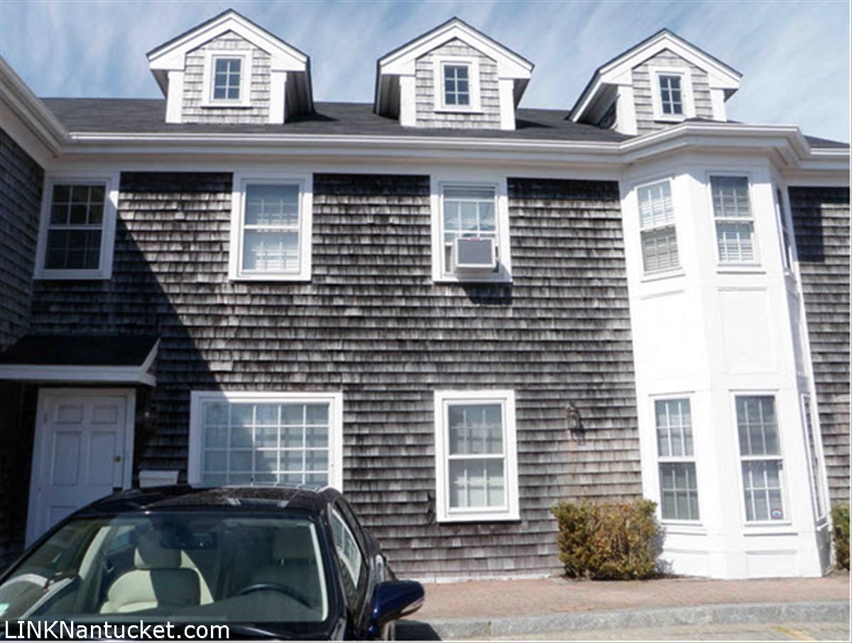 Mid Island- 1D Freedom Square Image