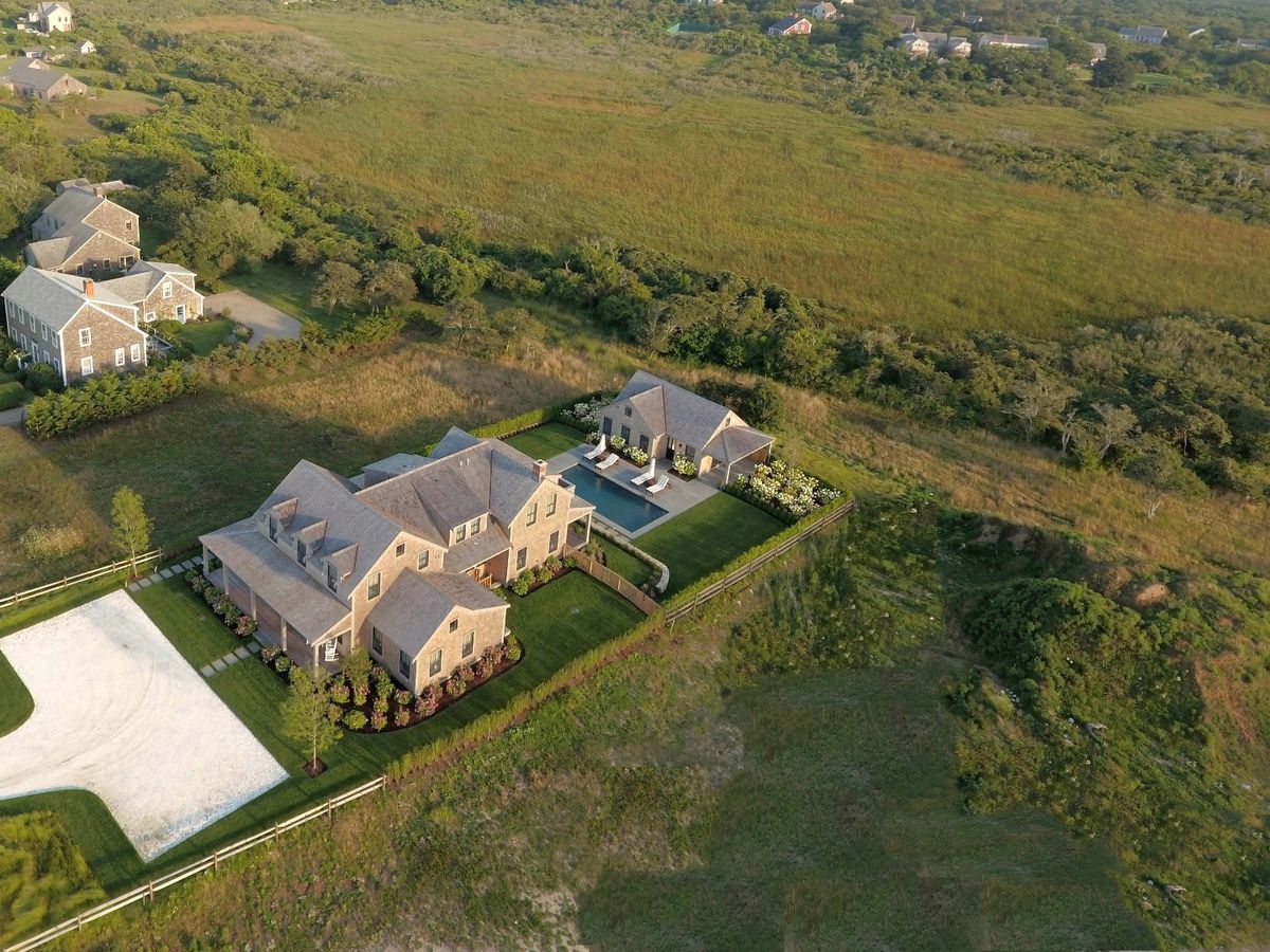 West of Town- 74A Madaket Road Image