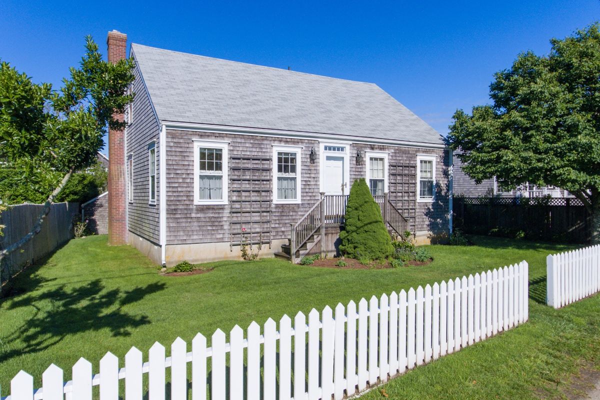 Brant Point- 29 Walsh Street Image