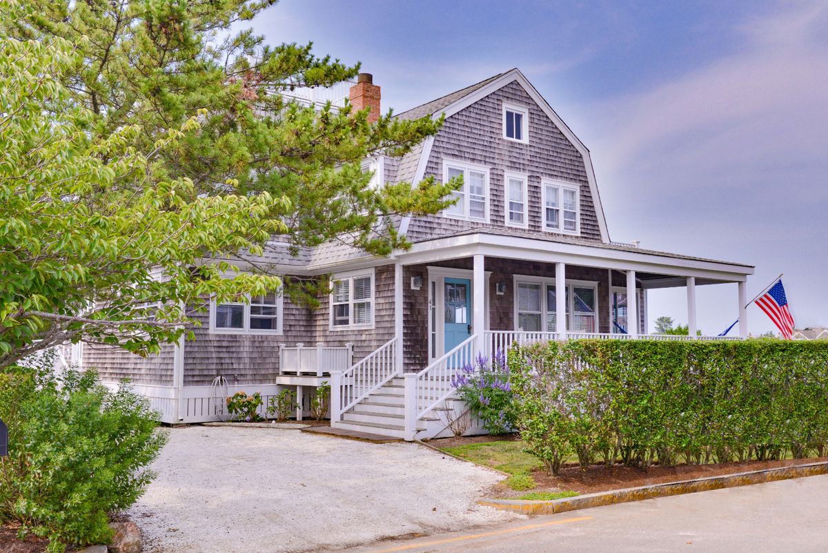 Brant Point- 41 Easton Street placeholder