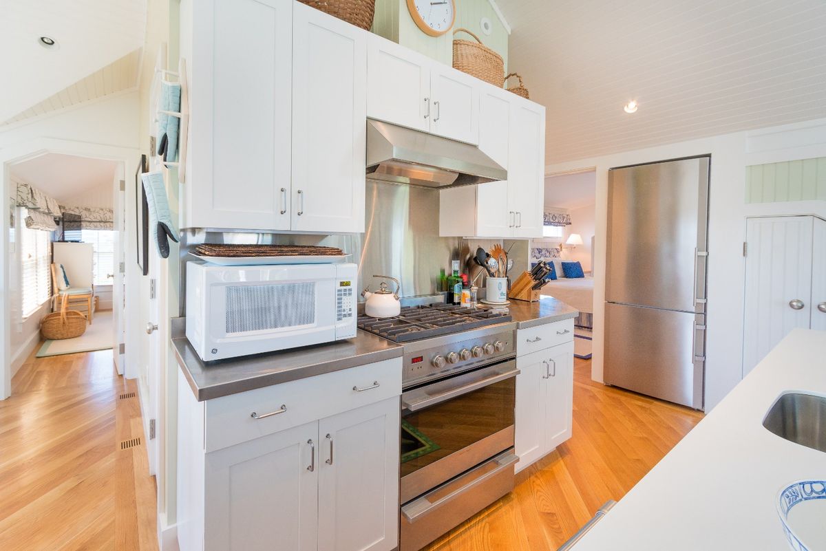 Cottage kitchen