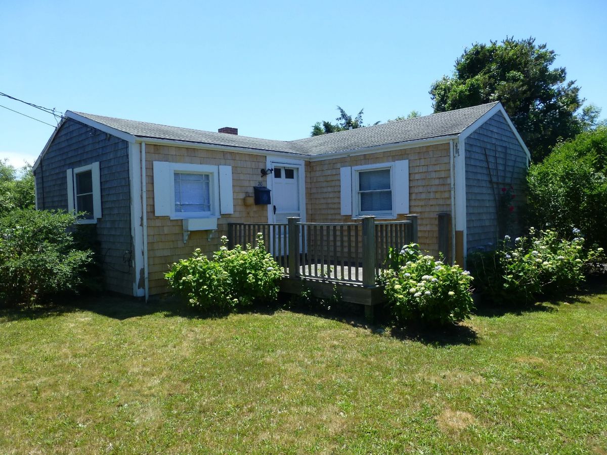 Mid Island- 20 Bartlett Road Image