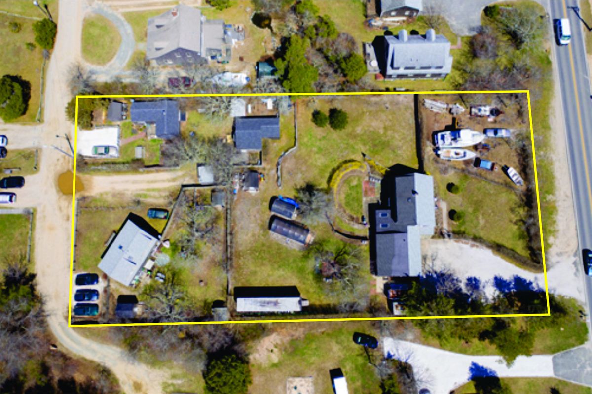 Mid Island- 17 & 19, 8 & 10 Fairgrounds and Lewis Court placeholder