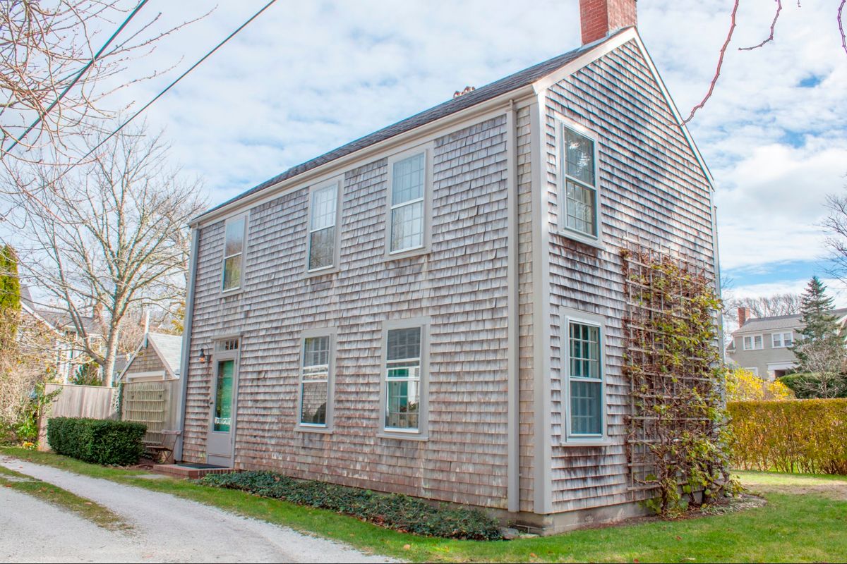 Town- 4 Starbuck Court Image