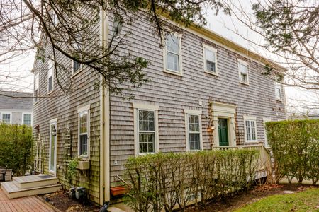 Mid Island- 13B Witherspoon Drive Image