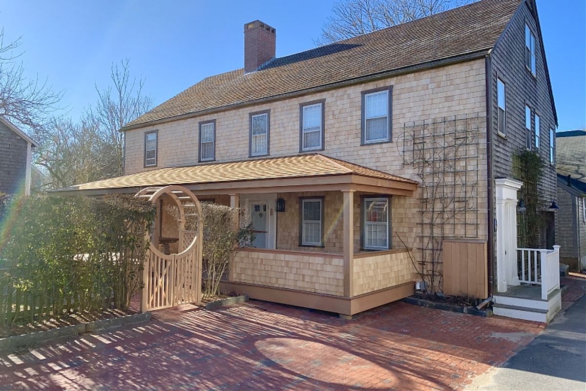 Town- 10 Lyon Street Image