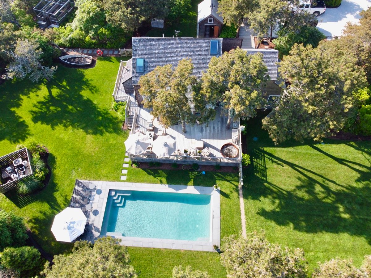 Surfside- 27 Pequot Street Image