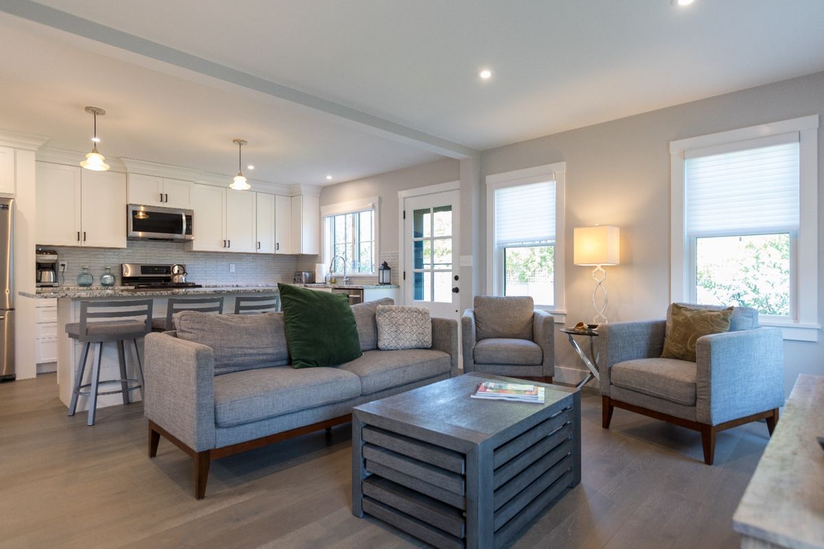 Guest House Kitchen & Living Room