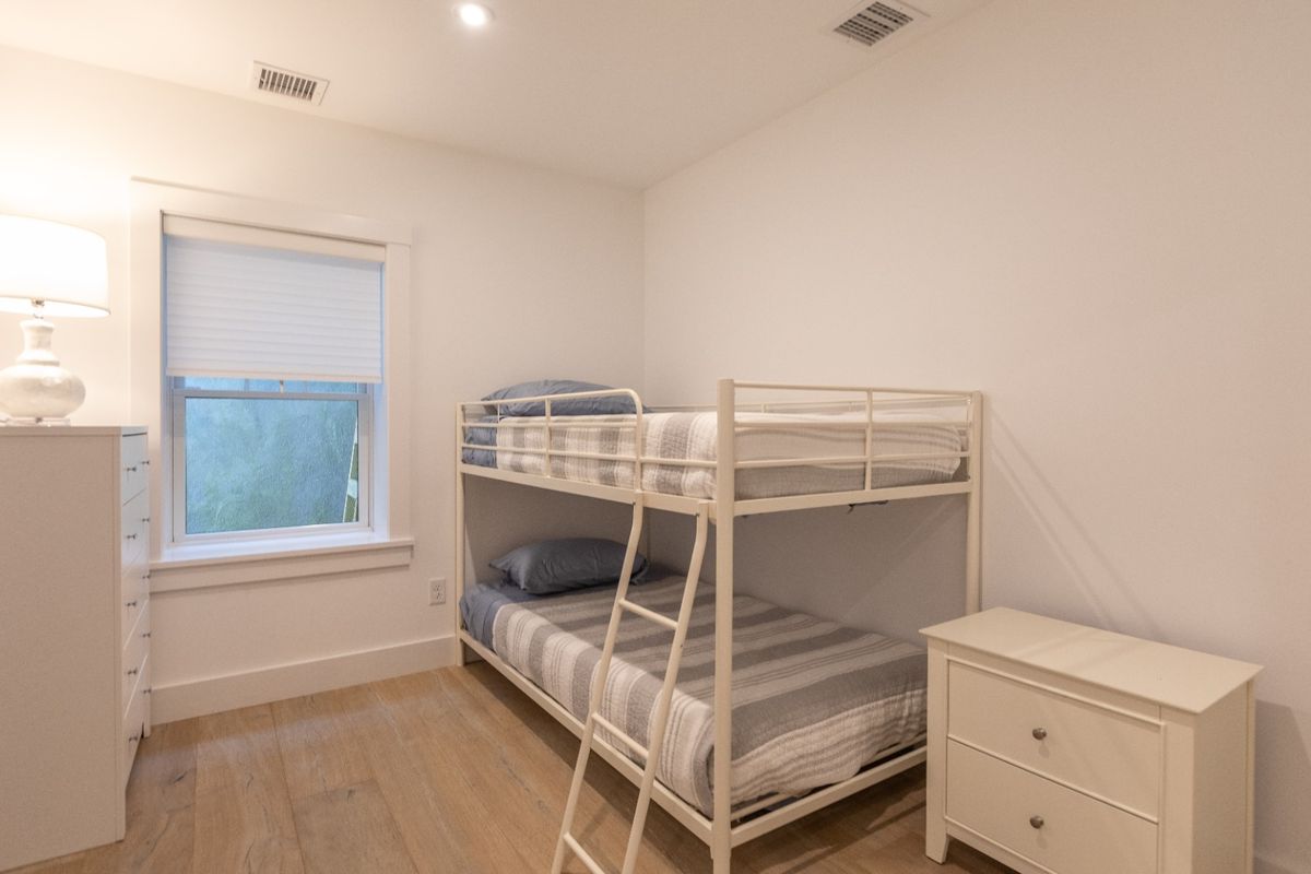 Main House Lower Level Bunkroom 5
