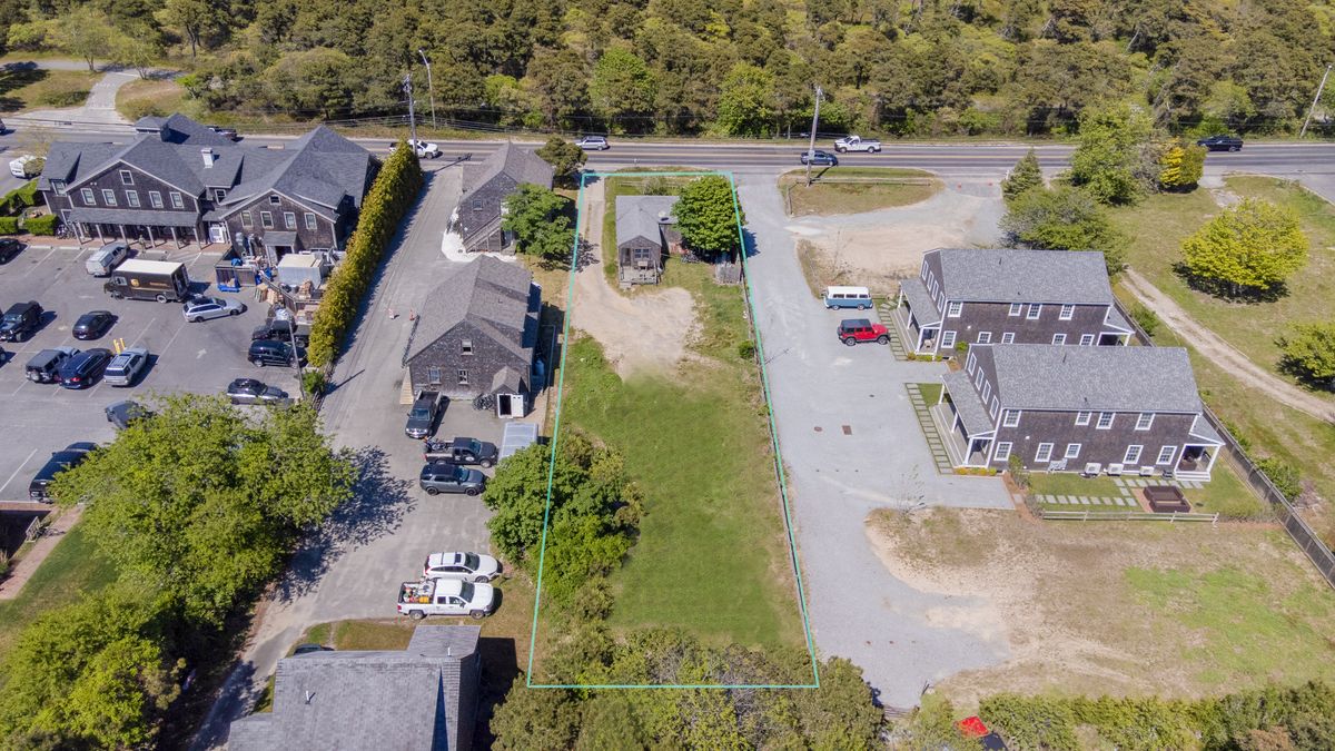 Mid Island- 27 Old South Road Image