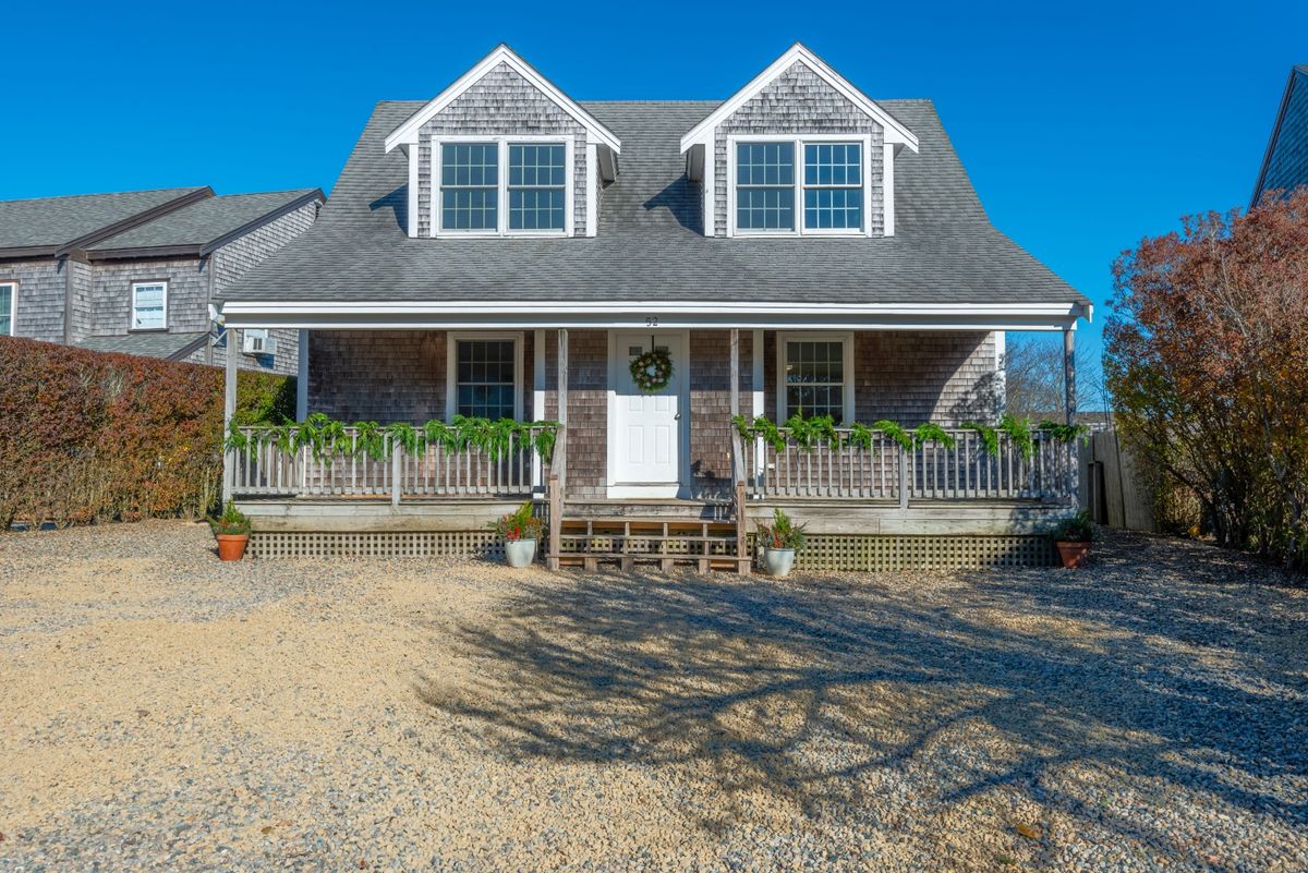 Mid Island- 52 Essex Road Image