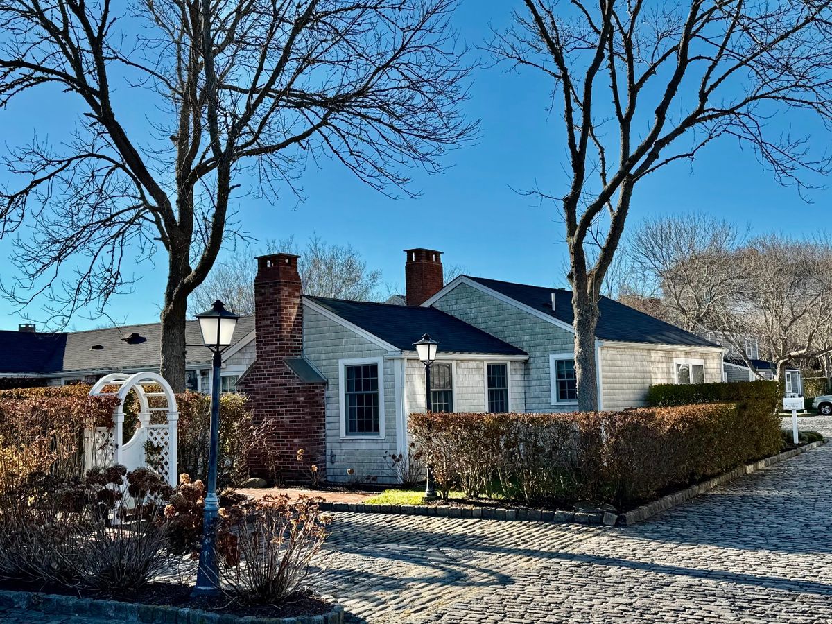 Brant Point- 6B Stone Barn Way placeholder