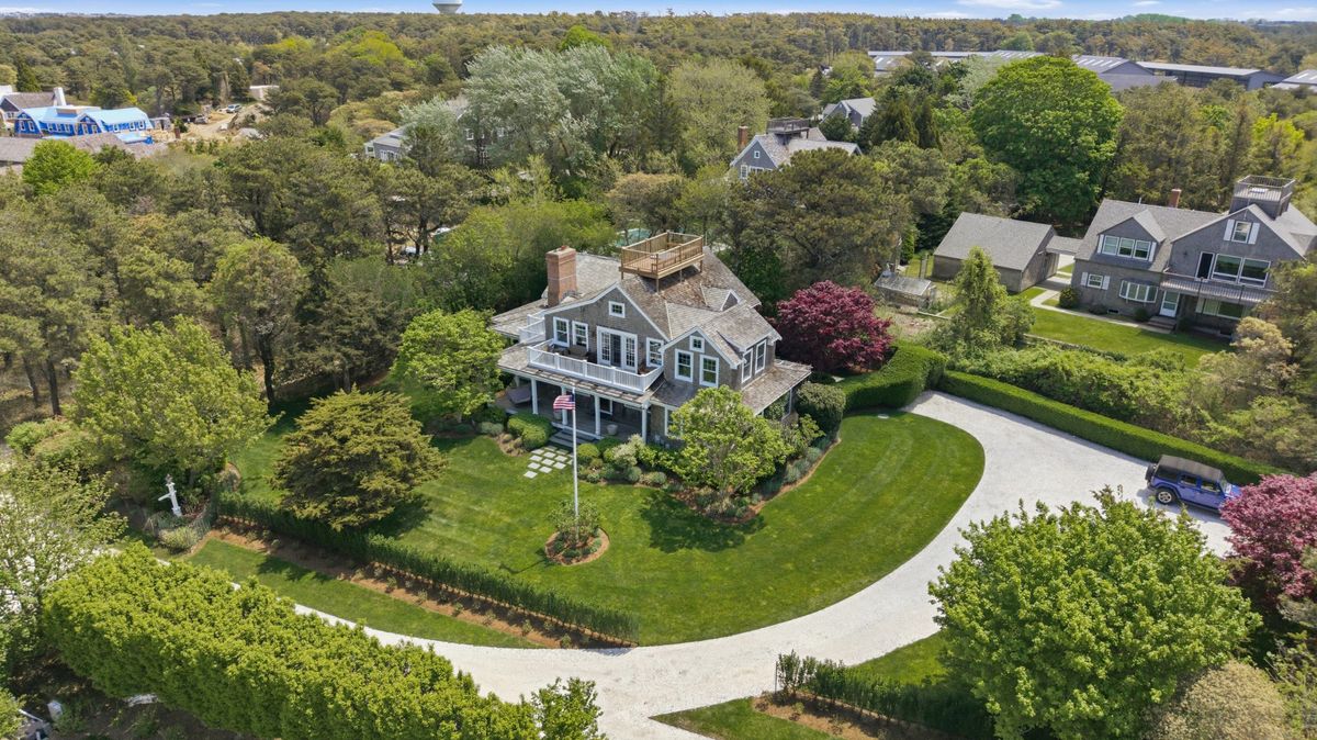 Monomoy- 6 Sandwich Road Image