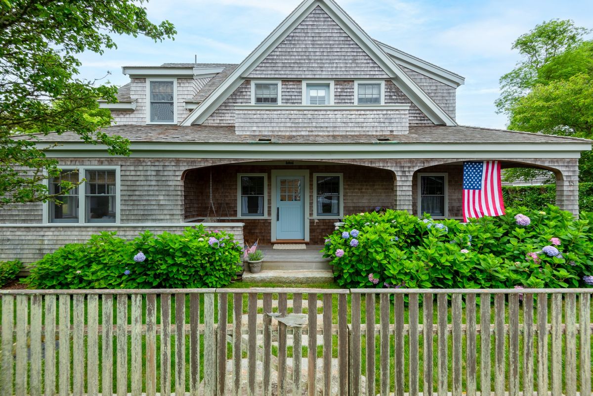 Sconset- 15 Cottage Avenue Image