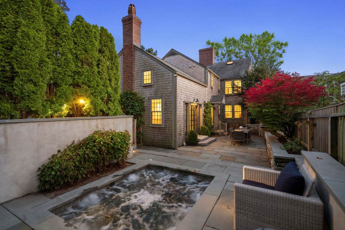 Town- 21.5 Hussey Street placeholder