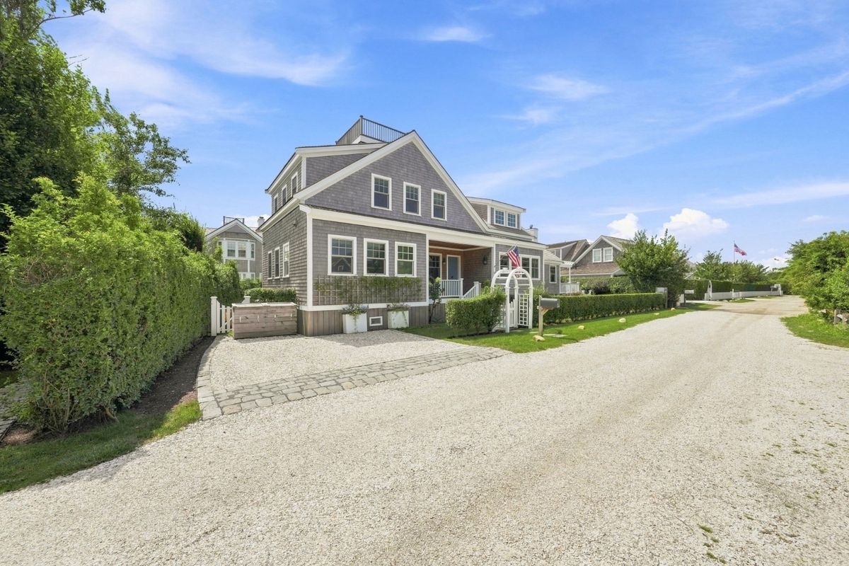 Brant Point- 58 Walsh Street Image
