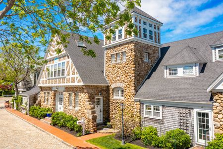 Brant Point- 5 Stone Barn Way Image